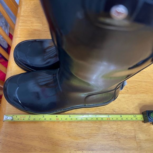 Hunter brand children’s rain boots shiny black US 2 - Picture 6 of 8